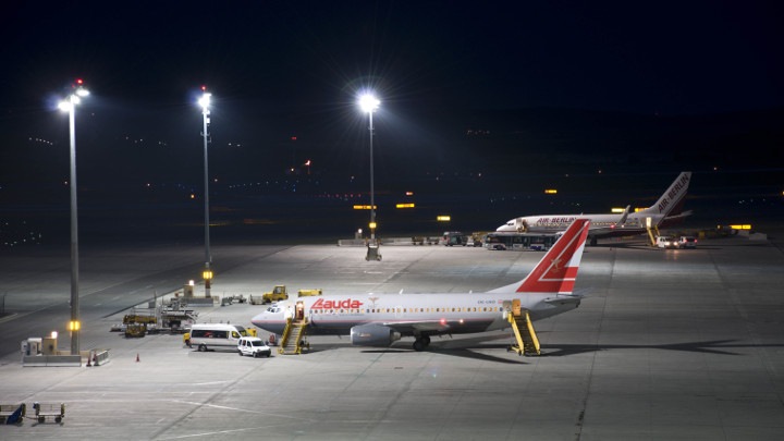 Aquí encontrarás más información sobre iluminación para terminales