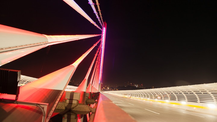 Viaducto Provincial de Bucaramanga es un monumento arquitectónico, modernidad y belleza inigualables, Suramérica, Colombia 